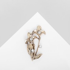 Brooch 