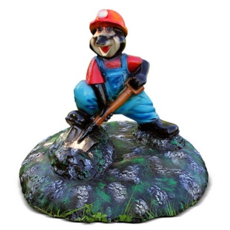 Luke's lid "Mole with a shovel"