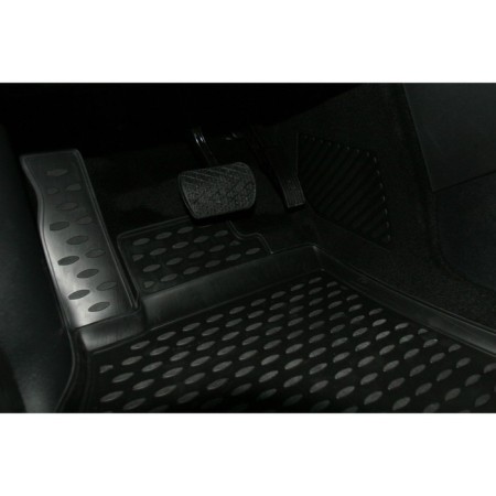 Rugs in the Mercedes-Benz B-Class T245 2005-2016 salon, 4 pcs. (polyurethane)-4