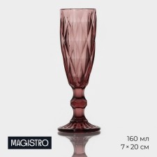 A glass of glass for champagne Magistro 