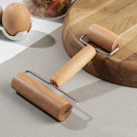 Roller for rolling off the dough "Profi", 17 × 11 × 3 cm