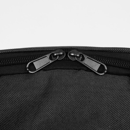 A backpack for carrying animals with a viewing window, black-8