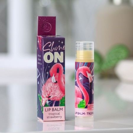 Shine on lip balm, 5 g, fragrance of strawberries, Beauty Fooch