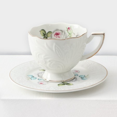 Rose porcelain service, 12 items: 6 mugs 220 ml, 6 saucers d = 15 cm, white color-1