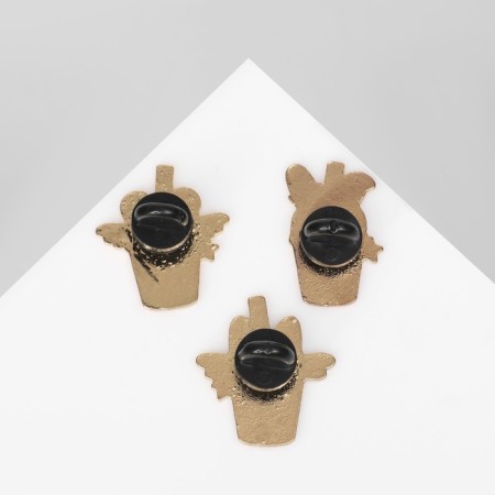 Set of badges (3 pcs.) "Cups" of animals, colored in gold-3