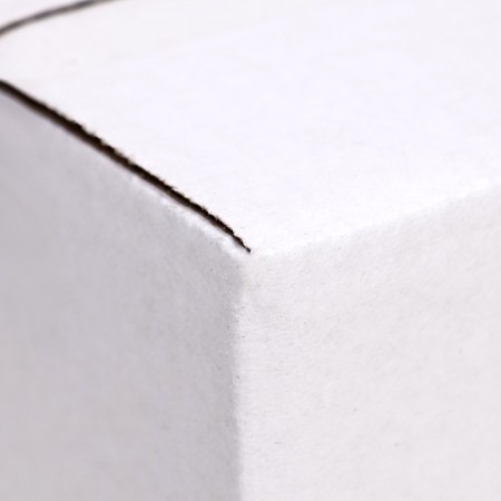 The box is folding, white, 25 x 15 x 15 cm-2