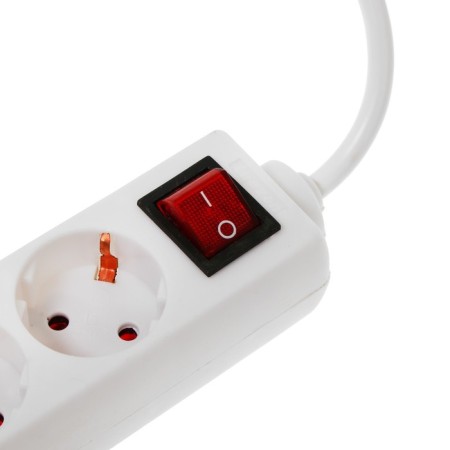 Extension cord Luazon Lighting, 4 sockets, 5 m, 10 A, 2200 W, 3x1.5 mm2, with salary, with off., B-2