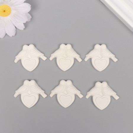 Decor for the creativity of Polystone "Pigeons on the Heart" White Set 6 pcs 3.6x3 cm-2