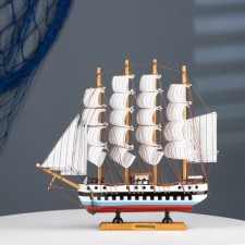The ship souvenir medium 
