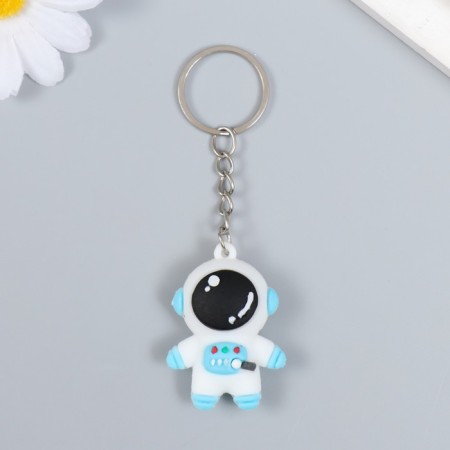 Trick Rubber "Cosmonaut in the White and Dress Squaring" 4.5x2.4x3.2 cm