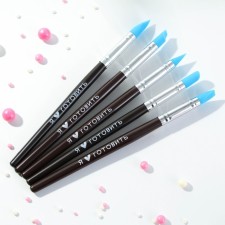A set of confectionery silicone brushes for decoration 