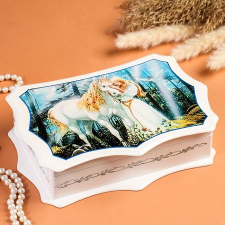 Casket "plot", white, 25 × 16 cm, lacquer miniature