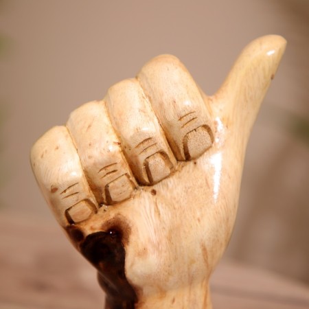 Souvenir "finger up" wood 12x6x25 cm-4