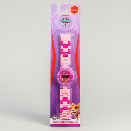 Watch of Leeo's Leege with a strap-designer-5