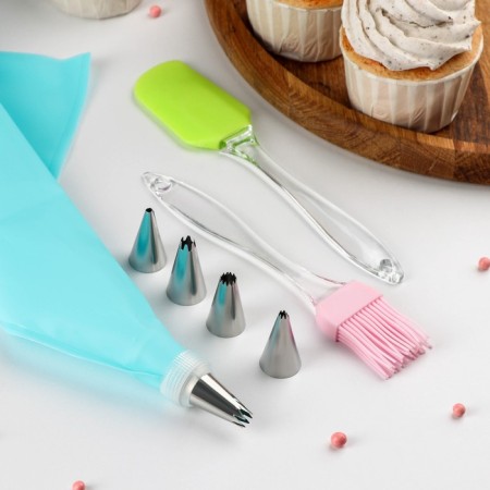 Confectionery set "Ice", 9 objects: blade, brush, adapter, bag 30 × 15 cm, nozzles 5 pcs