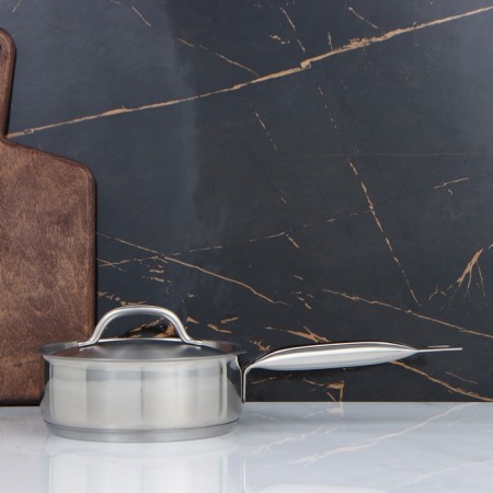 Stear, 1.2 l, d = 16 cm, h = 6 cm, metal cover, triple bottom, induction