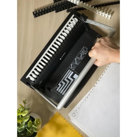 A brochure for a plastic spring, perforation is up to 9 sheets, weaves up to 170 sheets, BP-9 Geleos Geleos-6