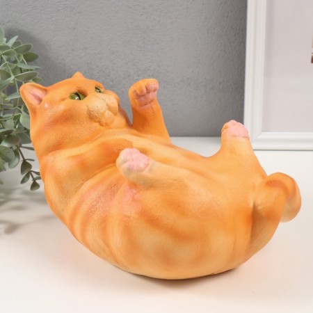 Figure "Cat Men" 13.5 x 16 x 24 cm.-1