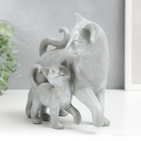 Souvenir Polystone "A cat with a kitten - a walk" Medallion heart, gray 17.5x9.5x19 cm-3
