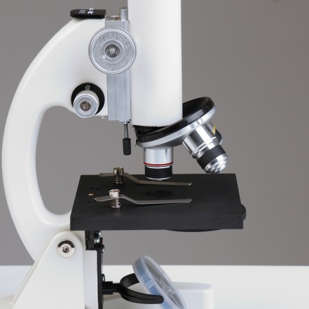 Microscope laboratory multiplicity 40,100.1000, backlight-6