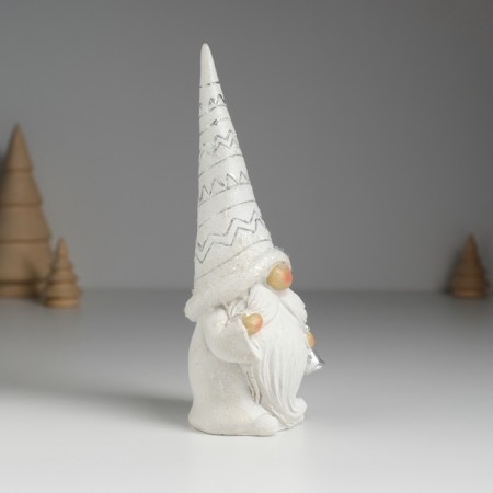 Polystone souvenir "Santa Claus in a cap with patterns with a gift/bell" mix 6x5x16 cm-2
