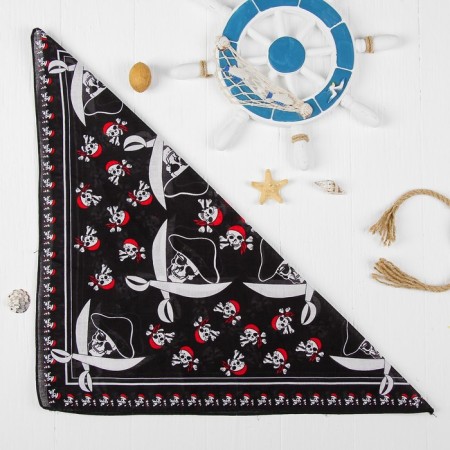 Bandana "Pirate in the hat", skull-1