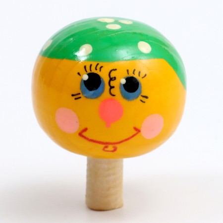 Top-echoed “bun”, stands on the leg