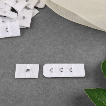 Flasp for a bra, 3 rows 1 hook, 2 × 2.8 cm, 2 × 5 cm, 10 pcs, white color